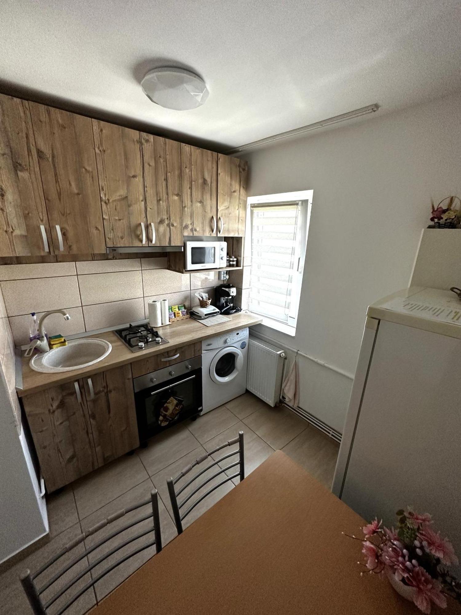 Iali Apartment シナヤ エクステリア 写真